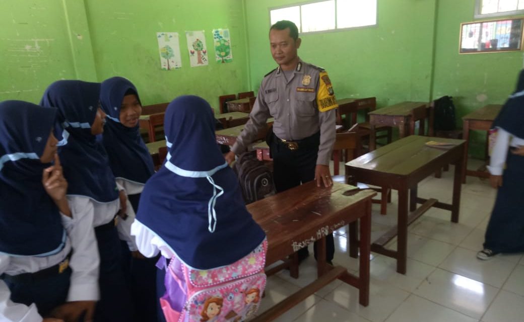 HIMBAU BAHAYA NARKOBA BHABINKAMTIBMAS DESA RAWA BURUNG SAMBANG  SEKOLAH SMP BINA MULIA AL ANWAR DESA RAWA BURUNG