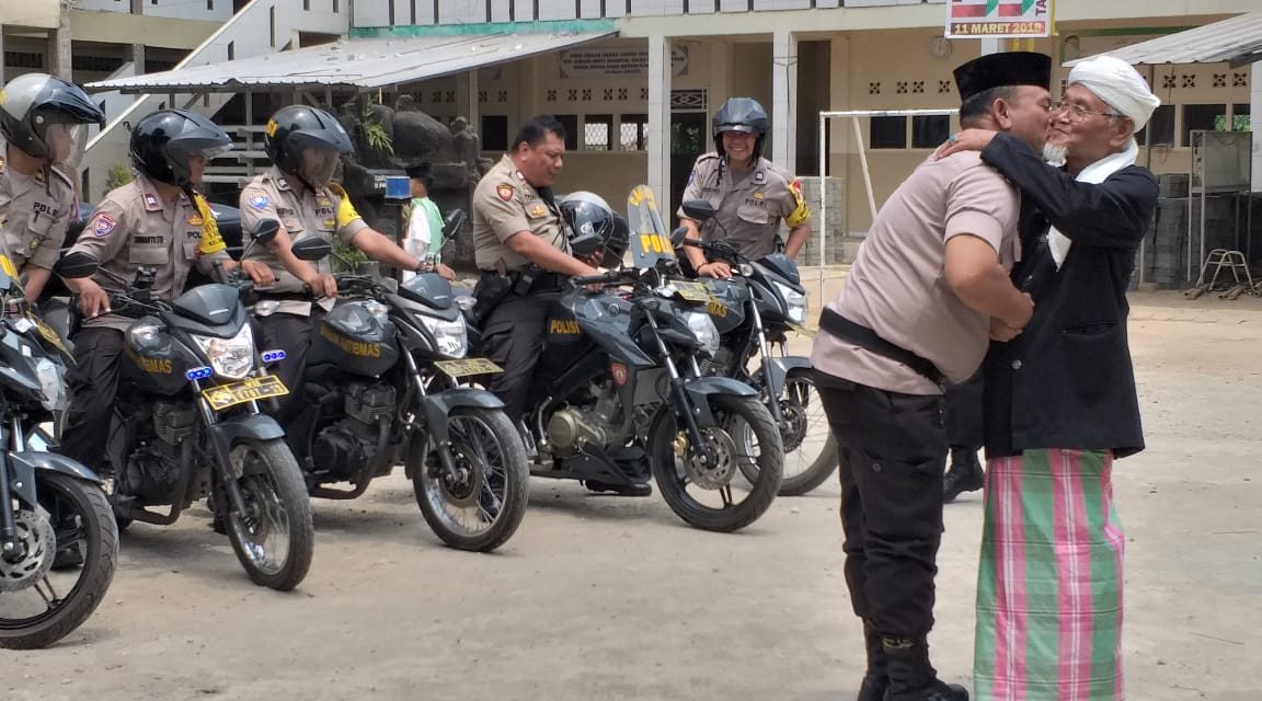 Kapolsek Neglasari Gelar Safari Kamtibmas dengan Sambangi Pondok Pesantren