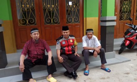 AIPTU NASRUDIN SELAKU BHABINKAMTIMAS LARANGAN SELATAN MELAKSANAKAN PROGRAM POLISI CINTA MASJID