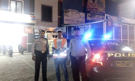 Patroli Biru Polsek Neglasari sasar minimarket 24 antisipasi kejahatan malam hari