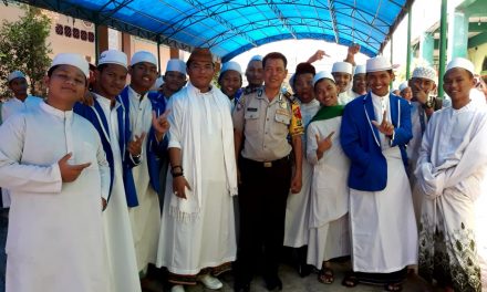 Sambang Polsantren Ajang Bhabinkamtibmas Polsek Cipondoh Ajak Santri Jaga Lingkungan Agar Aman