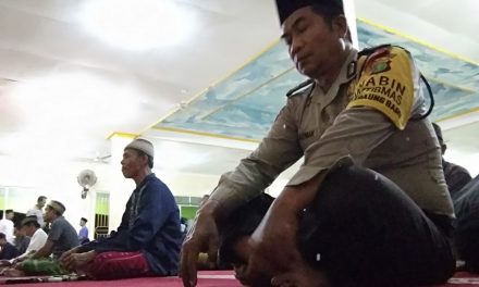 Pesan Kamtibmas Binmas Polsek Neglasari usai Shubuh berjamaah