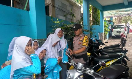 Pesan Kamtibmas Aiptu Slamet kepada Siswi SMK dalam Program Polkis