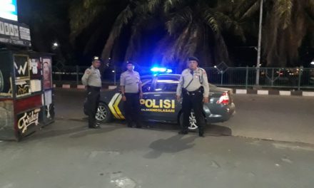 Patroli Biru Polsek Neglasari sisir sepanjang jalan Suryadharma