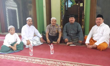 Wakapolsek Neglasari berbaur bersama warga dalam Ibadah tingkatkan tali silaturahmi