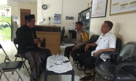 Aiptu Sulaiman sambangi Kantor Kelurahan Kedaung Baru