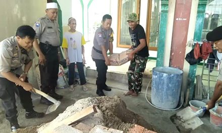 Polsek Jatiuwung Restro Tangerang Kota Adakan Baksos di Masjid Jami Al Wahdah