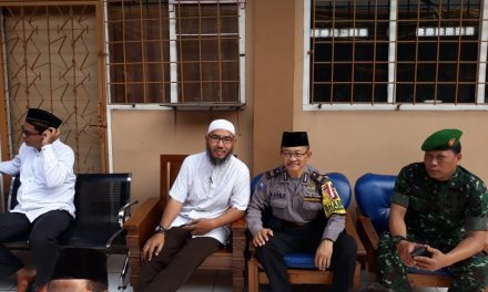 BHABINKAMTIBMAS KELURAHAN SUDIMARA BARAT BERSAMA BABINSA SAMBANG TOGA.   GIAT SAMBANG/ANJANGSANA.