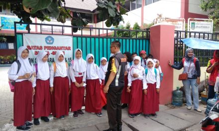 BHABINKAMTIBMAS KELURAHAN SUDIMARA BARAT GIAT SAMBANG DI SD.N.SUDIMARA.7.CILEDUG MELAKSANAKAN GIAT POLISI CINTA SEKOLAH.