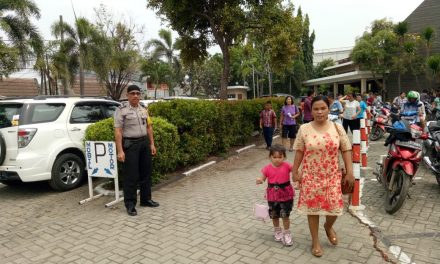 Bhabinkamtibmas kel. Dadap Lakukan Sterilisasi Tempat Ibadah Guna Menciptakan Situasi Kamtibmas Kondusif