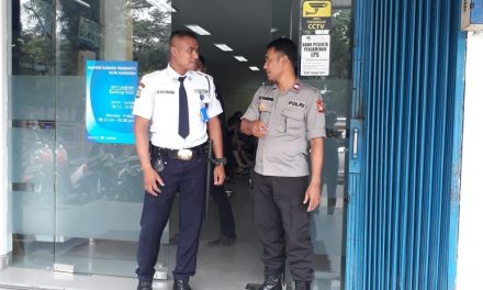 Cegah Tindak Kriminal Kasubsektor Duta Garden Pantau Perbankan dan ATM .