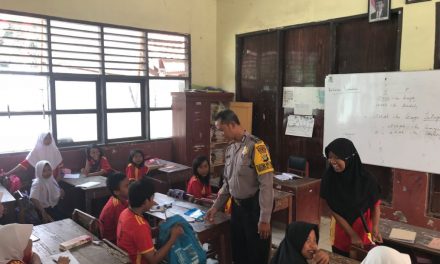 KEGIATAN POLKISS BHABINKAMTIBMAS DESA RAWA BURUNG SAMBANG KE SEKOLAH SDN BOJONG RENGED I DESA RAWA BURUNG KEC. KOSAMBI