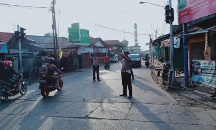 Pengaturan Arus Lalu Lintas Dititik Rawan Kemacetan Guna Berikan Pelayanan Kepada Masyarakat