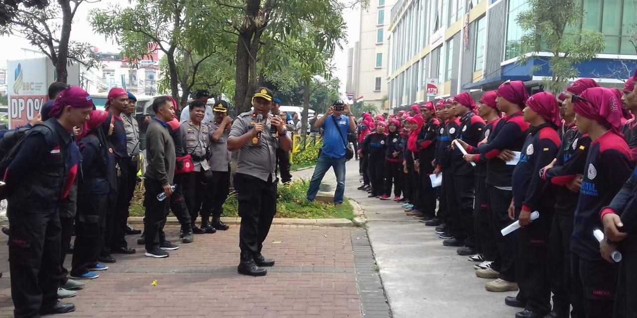 Kapolsek Jatiuwung Ingatkan Para Buruh Jaga Keamanan dan Ketertiban Selama Berunjuk Rasa