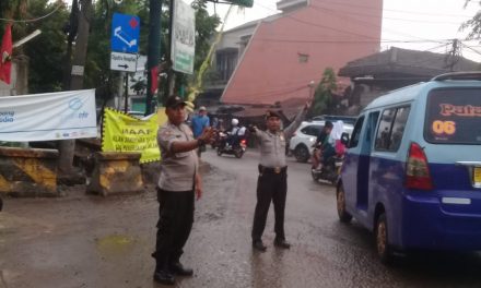 Polsek Benda Gelar Pasukan Dijalan Antisipasi Terjadinya Kemacetan