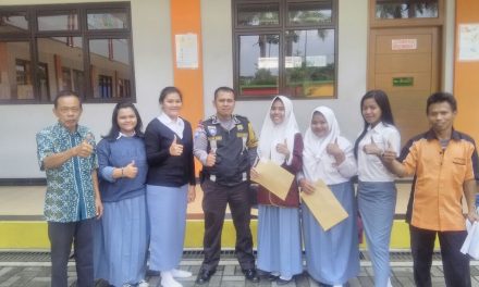 AIPDA HASAN SADILI BHABINKAMTIBMAS KEL. PARUNG SERAB  MELAKSANAKAN GIAT POLISI CINTA SEKOLAH