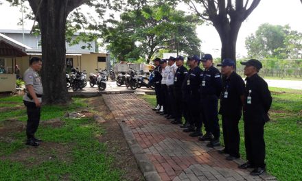 Bhabinkamtibmas Polsek Cipondoh Lakukan Bintibmas Kepada Satpam