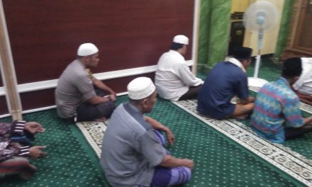 Shubuh berjamaah Polsek Neglasari mempererat tali silaturahmi dengan warga