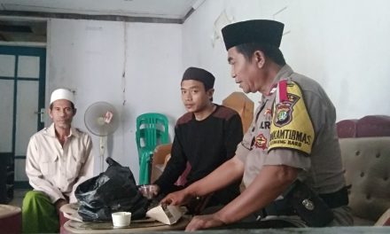 Aiptu Sulaiman Binmas Kelurahan Kedaung Baru sambangi tokoh agama