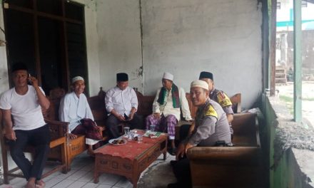 Bhabinkantibmas Polsek Sepatan pelayanan Pengamanan dan Pengawalan Jamaah umroh