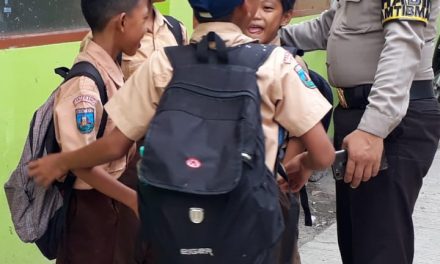 KUNJUNGAN POLKISS BHABINKAMTIBMAS DESA TANJUNG PASIR AIPTU RUSLAN  KEGIATAN SAMBANG KESEKOLAH SDN I JALIN  SILATURRAHMI