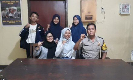 Bhabinkantibmas Polsek Sepatan Aiptu Ahmad Riadi Sambang SMAN 11 Sepatan