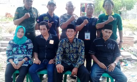 Babinsa Bersama Bhabinkamtibmas Polsek Cipondoh Mengamankan Pemilihan Ketua RT