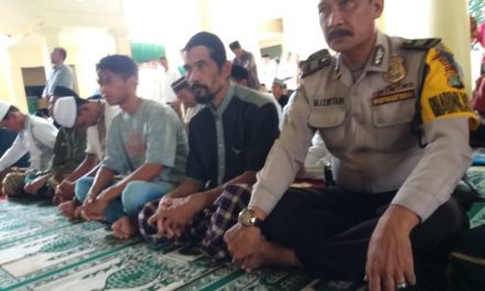 Tingkatkan Keimanan dan Ketaqwaan Bhabinkamtibmas Ds. Belimbing kec. Kosambi Laksanakan Sholat Berjamaah