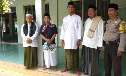 Aiptu Sulaiman Shalat Goib bersama warga Do’akan Korban Tsunami