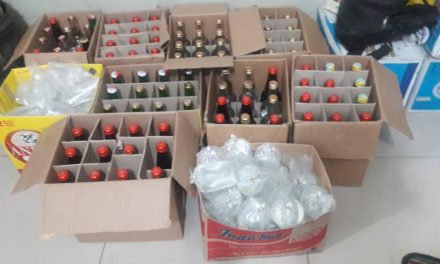 Polsek Jatiuwung Sita Puluhan Botol Miras Berbagai Merek Dalam Operasi Pekat