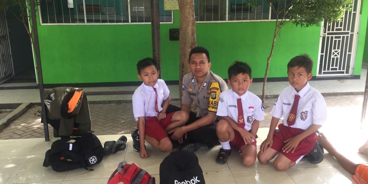 Program Polkis Bhabinkamtibmas Polsek Pakuhaji di SDN Kampung Sugri