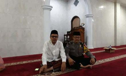 BHABINKAMTIBMAS SUDIMARA BARAT AIPTU WAHYONO EKO MELAKSANAKAN SAMBANG KE MASJID