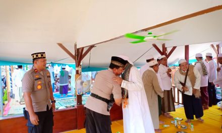 Wakili Kapolres, Kasat Binmas Tangerang Kota dan Kapolsek Jatiuwung Hadiri Acara Maulid Nabi SAW di Ponpes Al-Istiqomah