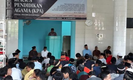 Aiptu Suhandi Hadir Di Tengah Jemaat Ahmadiyah Saat Penutupan Kursus Pendidikan Agama