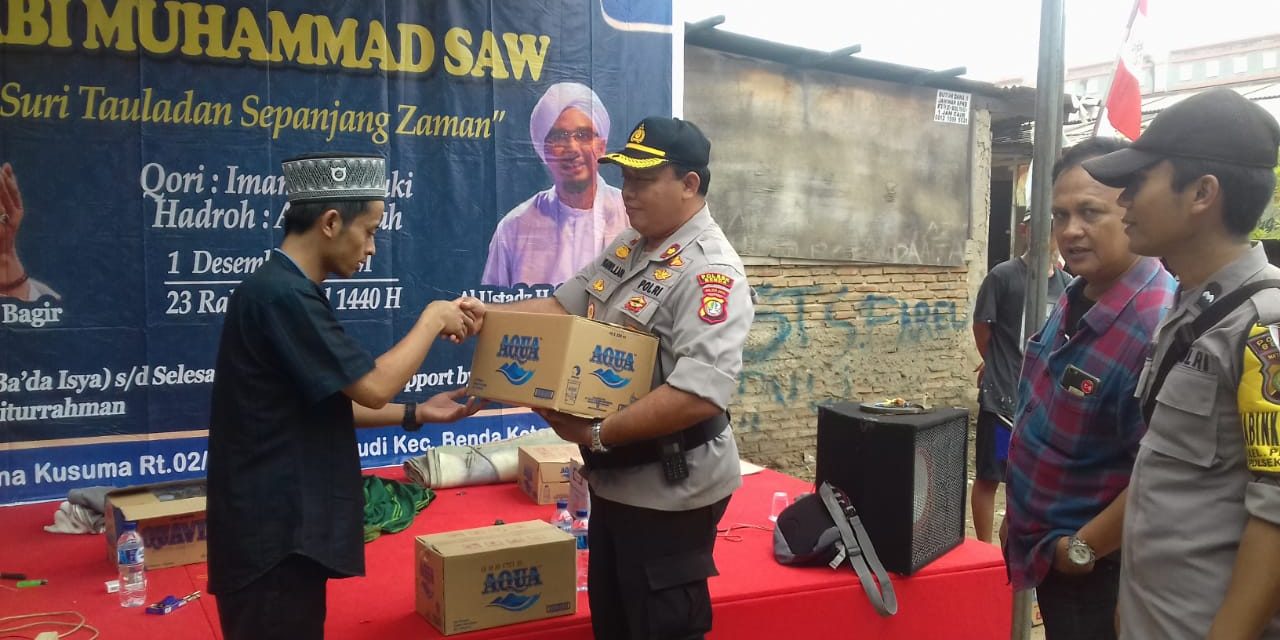 Bentuk Kepedulian, Kapolsek Benda Memberikan Bantuan Kepada Panitia Maulid Nabi Muhammad Shalallahu Alaihi Wasalam