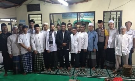 Dukung Program Polsantren, Bripka Agani bersama lurah sambangi majelis pengajian