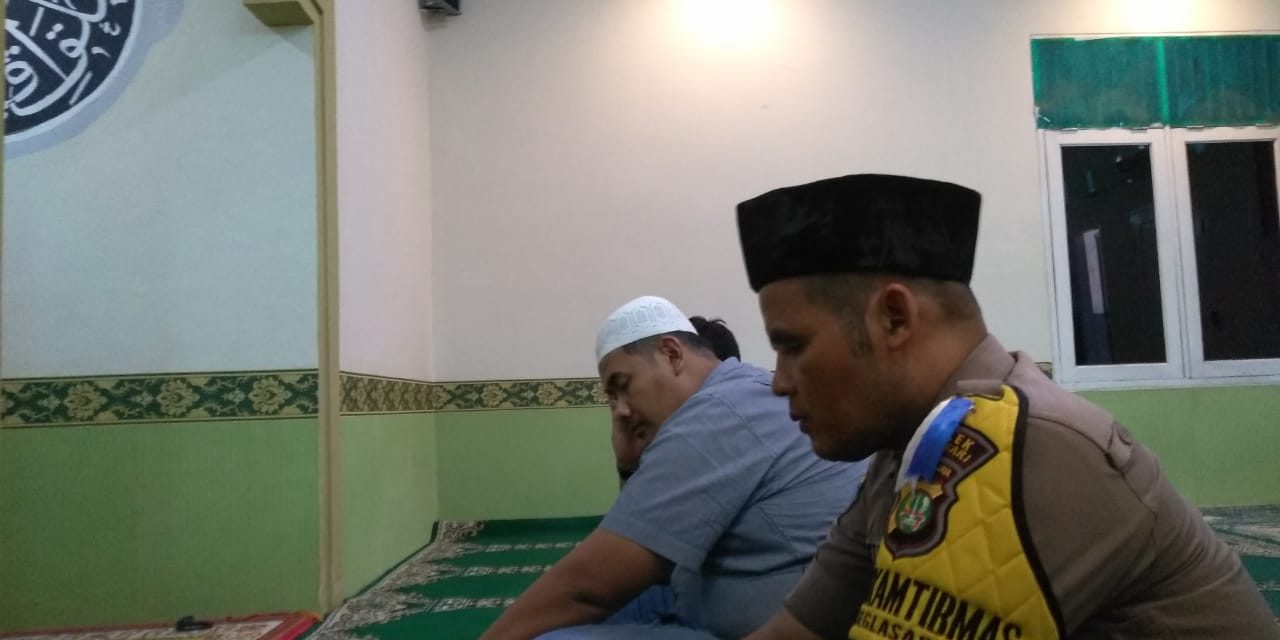 Pesan Kamtibmas Bhabinkamtibmas pada Jamaah usai shubuh berjamaah