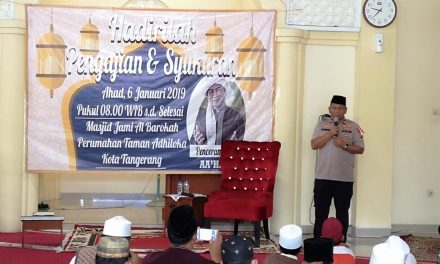 Kapolsek Neglasari perkenalkan Program Kapolres Metro Tangerang Kota dalam giat Pengajian Warga