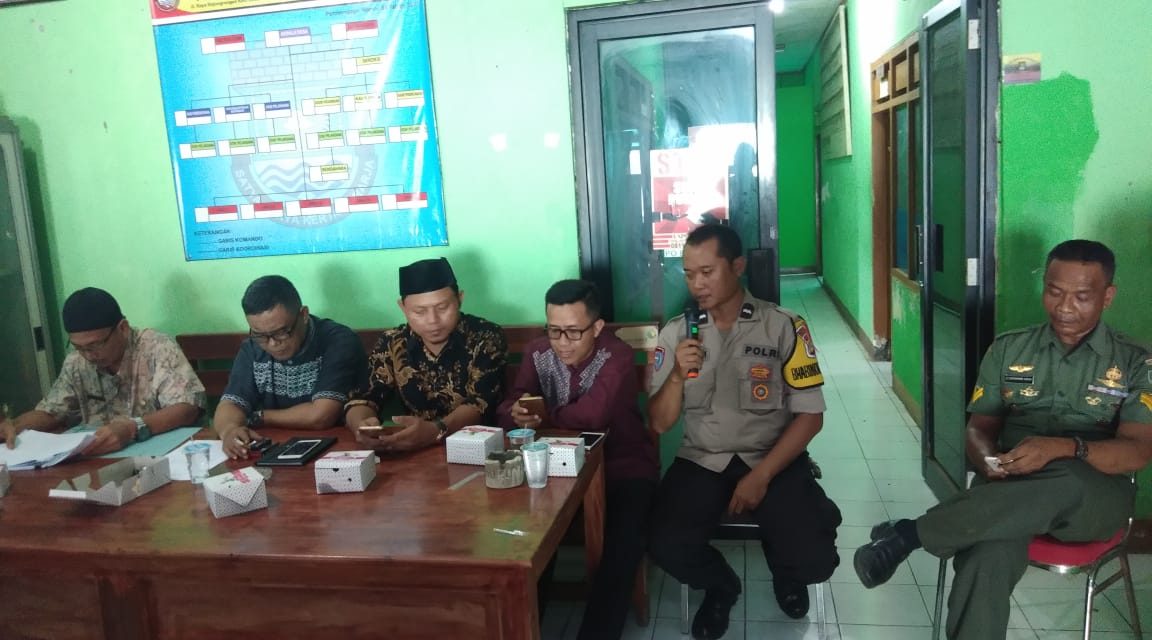 SOSIALISASI PEMILIHAN ANGGOTA BPD DI DESA RAWA BURUNG KEC.KOSAMBI KAB TANGERANG DIHADIRI BHABINKAMTIMAS