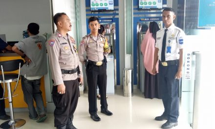 Patroli Pusat Ekonomi Polsek Teluknaga Antisipasi Guan Kamtibmas