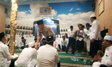 Pererat Tali Silaturrahmi Kapolsek Teluknaga Bersama Ulama Saat Pengajian Majlis Taklim Nurul Ka’bah