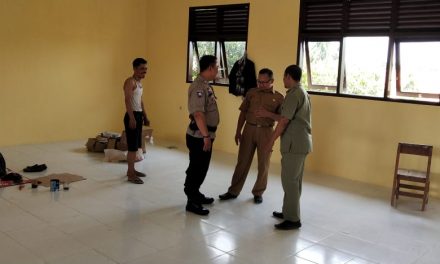 Jaga Hubungan Baik Dengan Dewan Guru Bhabinkamtibmas Sambangi SMAN 5 Tangerang