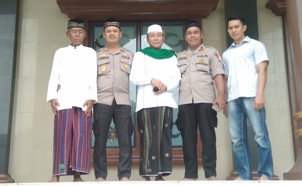 Silaturrahmi Kapolsek Teluknaga Dengan Ulama Dimasjid Baitussalam kec. Kosambi  Ciptakan Kamtibmas Kondusif