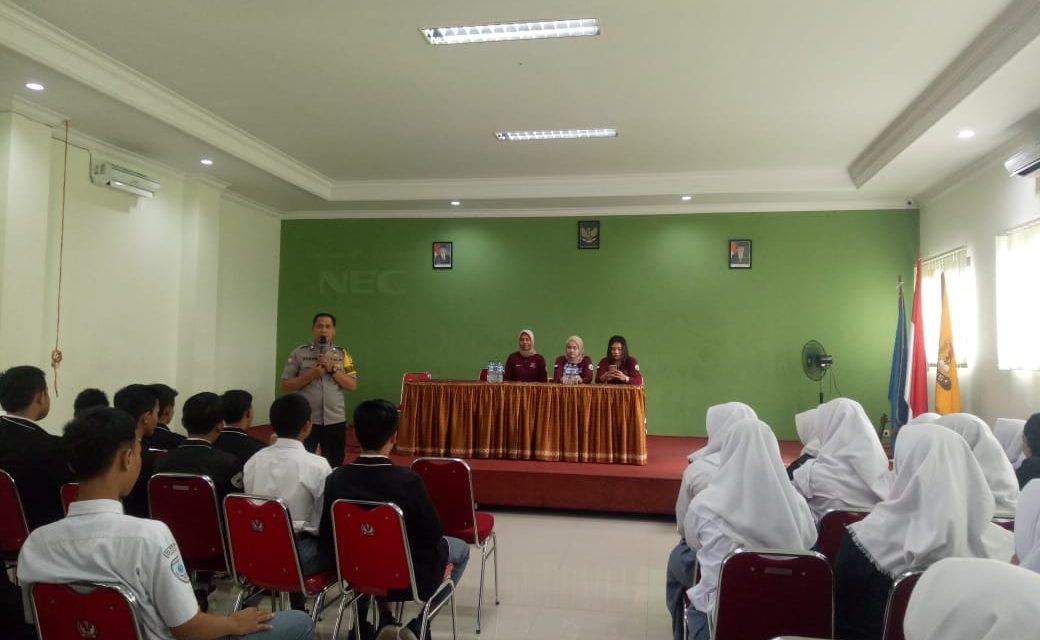 Dengan Sosialisasi Binamas Polsek Cipondoh Dan Team Srikandi Cisadane, Upaya Cegah Terjadinya Kenakalan Remaja