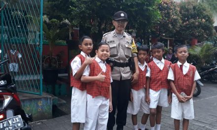 BHABINKAMTIBMAS KELURAHAN SUDIMARA BARAT AIPTU WAHYONO EKO MELAKSANAKAN GIAT SAMBANG DI SD.N.SUDIMARA.5. CILEDUG.   GIAT POLISI CINTA SEKOLAH.