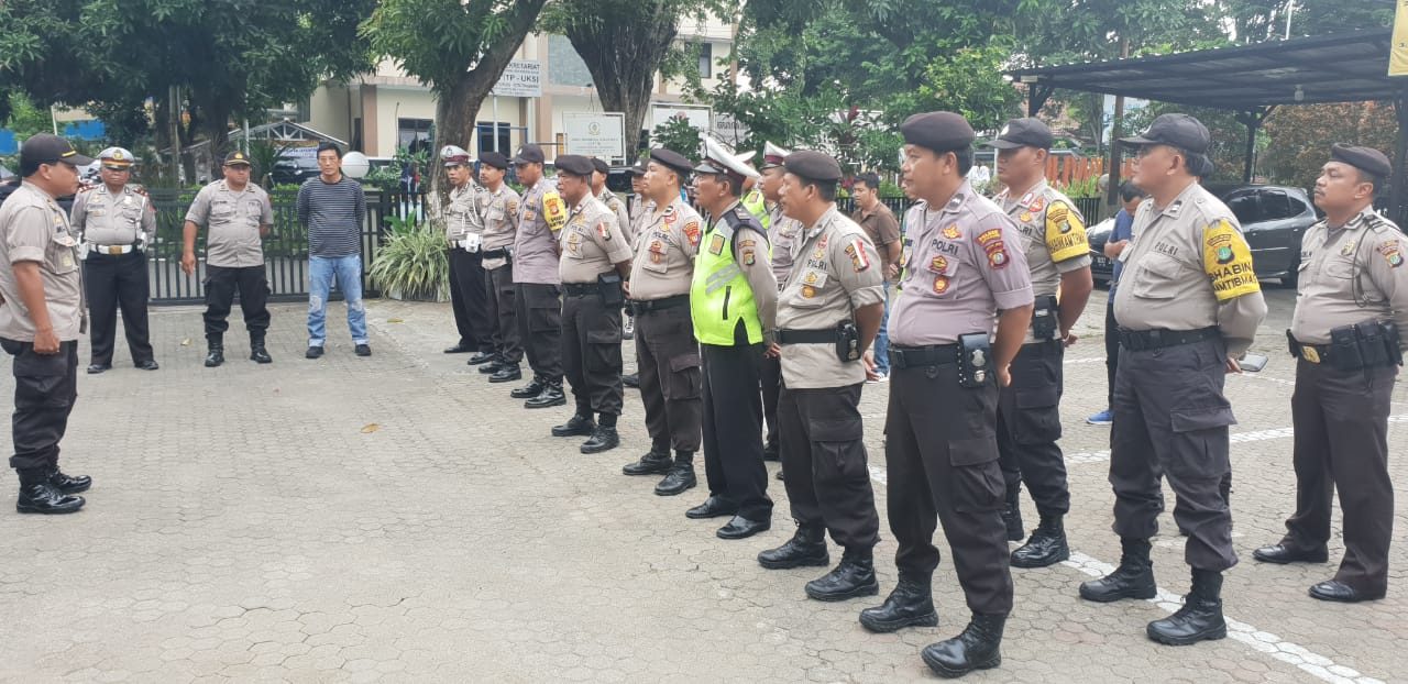 Polsek Jatiuwung Gelar Apel Pengamanan Peringatan HUT Persita Tangerang