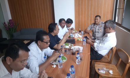 Sambangi Warganya Kapolsek Cipondoh Ingatkan Agar Penghuni Apartemen Tidak Menyalahgunakan Narkotika