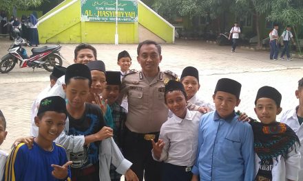 Bhabinkamtibmas Karangsari sambangi dan imbau para Santri Al Hasyimiyyah