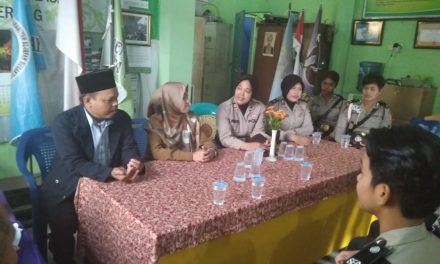 Polwan Latja Polsek Neglasari kunjungi Taman Kanak Kanak