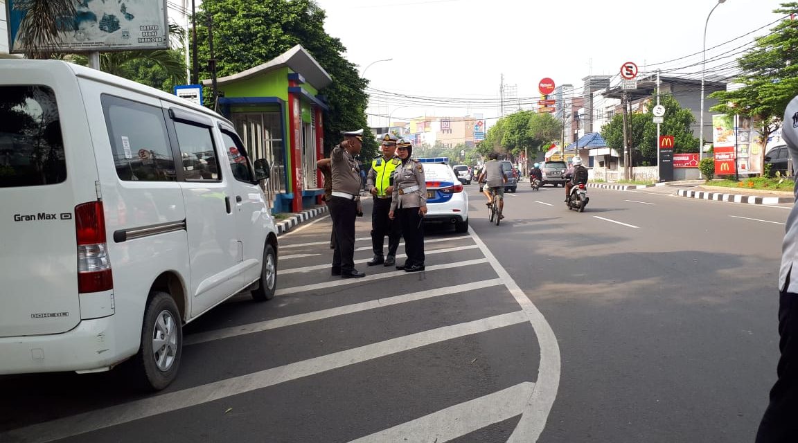 Kasat Lantas Restro Tangkot Survei  Lokasi Pembuatan Lajur Khusus Motor